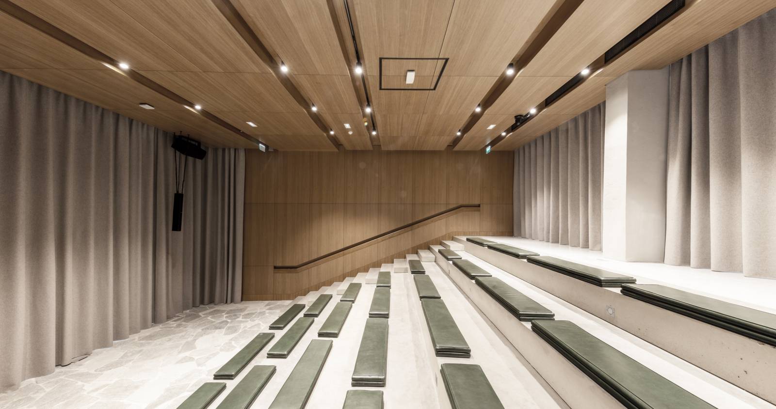 Namad-felt-curtain-in-auditorium-1